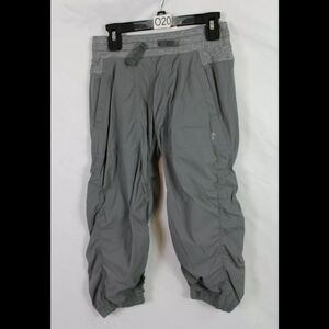 Girl Ivivva by Lululemon Gray Live To Move Capri Athletic Yoga Pants Size 12